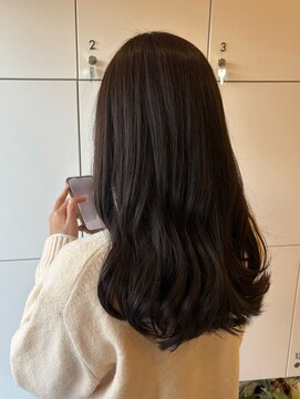 ルクワ(RUQWA) くすみカラー/ブラウンカラー/低めレイヤー/ロングヘア