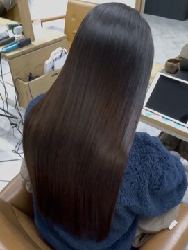 タスメット(+Met.) 髪質改善ストレート／カラーエステ／美髪／艶髪／+Me t .