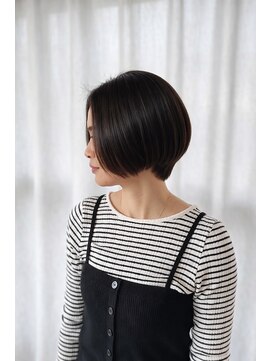 ナイアバイアヌエヌエ(naia by anuenue) 大人ショート・丸みショート・耳掛けショート・ショートボブ