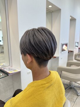 ロンド ラマ 岐阜(Lond bla-ma) センターパート×グレージュ【Lond伊藤メンズ】