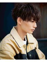 メンズサロンAlo 渋谷 #メンズカット#メンズパーマ#眉毛#ブリーチ#縮毛矯正#MEN'S特化&nbsp;ニュアンスパーマ/センターパート/波巻きツイストスパイラル渋谷