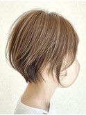 丸みショートボブ顔周りカットくびれショートワンレン前髪カット