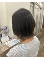 アンビアンスアミ(ambiance ami)&nbsp;デザインカラー暗髪無造作ボブ～くしゅっと束感～