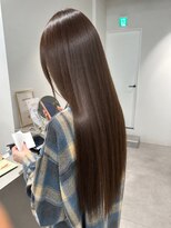 トリッカ シブヤ(TRICCA SHIBUYA)&nbsp;ロングヘアグレージュカラー髪質改善トリートメント渋谷