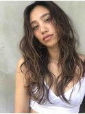 外国人風ラフウェーブ×ナチュラルシアーベージュ