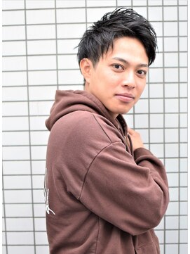 クオンヒール 淀屋橋店(QUON HEAL) スペインカール/スパイキーショート/フェザーパーマ/フェード×