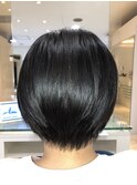 ショートボブ
