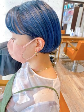レボルトヘアー 松戸店(R-EVOLUT hair) ルーツカラーのショートヘア☆ブルー