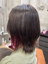 コージー(Kozy)&nbsp;インナーカラー/くびれボブ/アッシュブラウン/イヤリングカラー