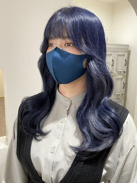 ハチ(HACHI) ネイビーカラーで色落ちも楽しめる