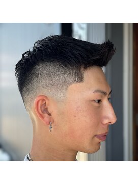 エルエー 近江八幡店(L.A) 店長【椛島】フェザーアップ×スキンフェード