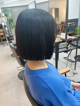 ネオリーブ クーロ(Neolive curro) 小顔タッセルボブ×美髪[ぱつっとボブ/縮毛矯正/横浜韓国]