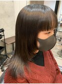 ミディアムマッシュスタイル