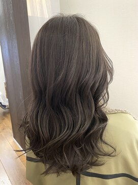 ヘアーワークスタジオ ノイズ(noize) #オリーブベージュ #カーキベージュ #透明感カラー