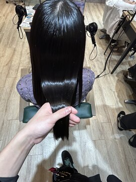 サラ(sarah) 【渡邉優太】縮毛矯正/酸性ストレート