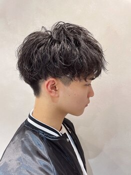 ウル(uru)の写真/【北千住駅徒歩3分】メンズにも好評のカット技術は必見！トレンド感ある似合わせStyleは＜uru＞にお任せ◎