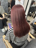 オグジュアリー 表参道(aux.) 《Akari》透明感あるレッドピンク