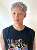 シルバーカラー ブリーチ メンズショート アップバング