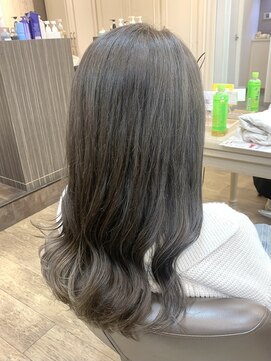 アルターリール(aL ter Rire) 暗めカラー/デザインカラー/フェイスフレーミング/福原遼華/鎌取