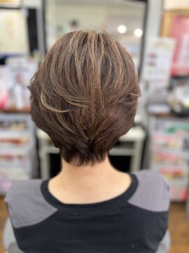 ベル美容室 北畝店 グラデーションカット