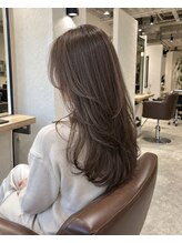 最近、髪が前より扱いにくくなっていませんか？