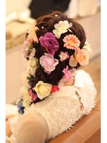 レアリス ヘアーデザイン(REALIS hair design)&nbsp;編み込んで フラワー