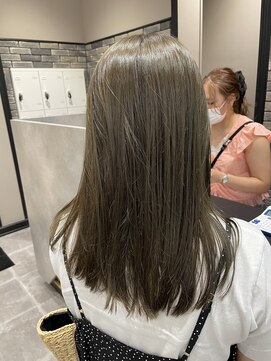 アメリ(Ameri) -Ameri-極細ハイライト　×　透明感オリーブ