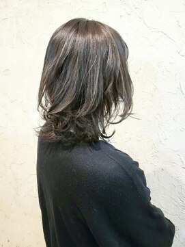 フロール(Flor) 【flor 戸塚】*くびれセミディ+スモーキーアッシュ*