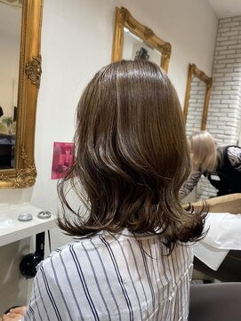 アルーシェ 錦糸町店(Alushe) 赤みのないハイライトグレージュ