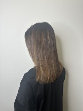 ゼンドットカラスマ(Zen.karasuma) 地毛風ストレート×ロング