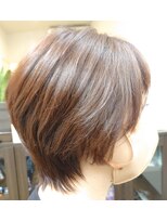 ナドレ(Nadleeh)&nbsp;ショートヘアー