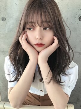 プラチナ(PLATINA) まなstyleレイヤーカットのお色気ヘア 20代30代40代　お顔まわり