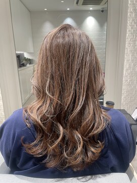 ステア ケース(stair case) 【NATASHA】銀座レイヤーカット/20代/30代/40代/50代