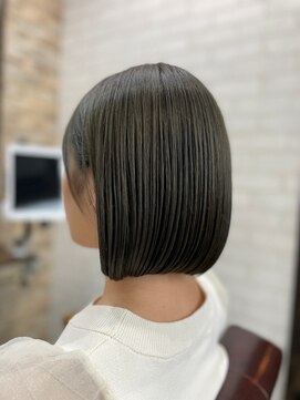 アトリエナガノ(atelier nagano) ショートボブ/ニュアンスカラー/センターパート/ブルージュ