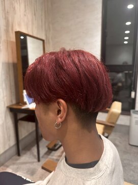 エヌアンドエー 杉戸高野台店(N&A) 視線を惹きつける　大胆レッドデザインカラー　ブリーチ/Wカラー