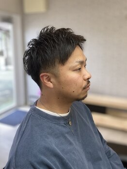 岡町駅徒歩5分<理容室>当日予約OK！トレンド×似合わせカットやパーマで、周りからの好感度もUP！