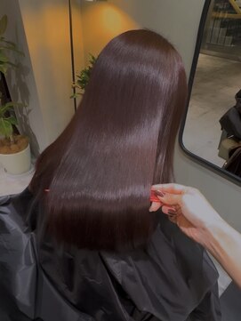 オリ('Oli) 髪質改善×pink brown