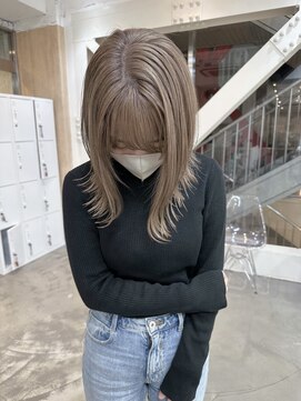 イェッカ(YECCA) 王道人気のグレージュ