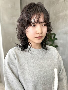 テトヘアー(teto hair) レイヤーパーマ　ウルフレイヤーミディアムスパイラルパーマ