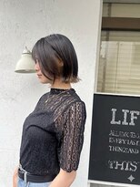 ヘアーアンドライフ ノベル(hair&life novel) 顔まわりレイヤーの切りっぱなし ミニボブ