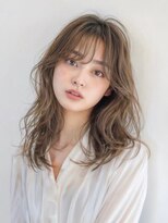 アトレ 福岡大名店(attrait)&nbsp;ベージュセミロングの大人っぽい透明感スタイル