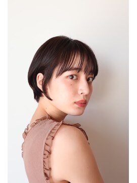 トリコ ショップアンドヘアサロン(tricot shop hair salon) シースルーバングうる艶小顔ショート