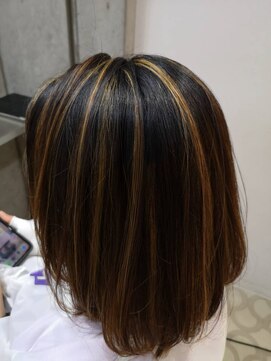 ヘアーサロン デライト(DELIGHT) ミディアムボブ&ハイライト