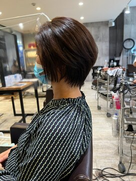 トレ(tre.) 甲子園口/髪質改善/白髪染め/ショート/酸性ストレート/美容室