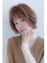 ウォークヘアーリリィ(Walk hair lily)&nbsp;アッシュベージュ×ゆる巻きボブ