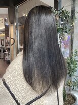 ヘアーアンドメイク ビス(HAIR&MAKE bis) 髪質改善トリートメントで艶感たっぷりグレージュ【戸田雅子】