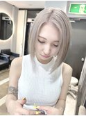 ホワイトグレー
