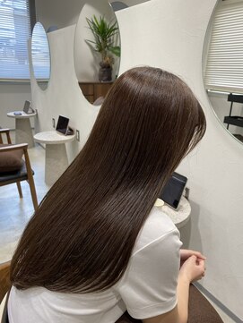 グラフ 立川(Graph.) 透明感カラー Aujua髪質改善トリートメント