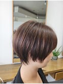 ナチュラルショートヘア