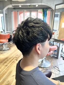 再現性の高いカットで自宅でのセットも簡単◎ ON/OFFどちらもキマる毎日かっこいいstyle